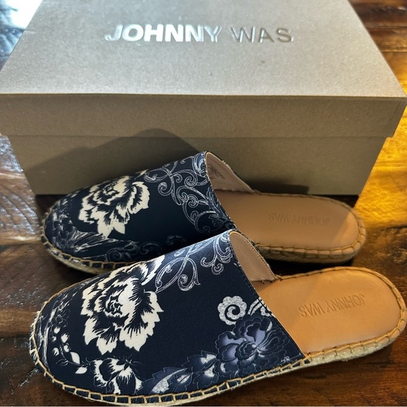 Johnny Was Olivia Printed Espadrille Mules Navy Floral Slip-On Shoes Size 7.5 - Picture 3 of 7